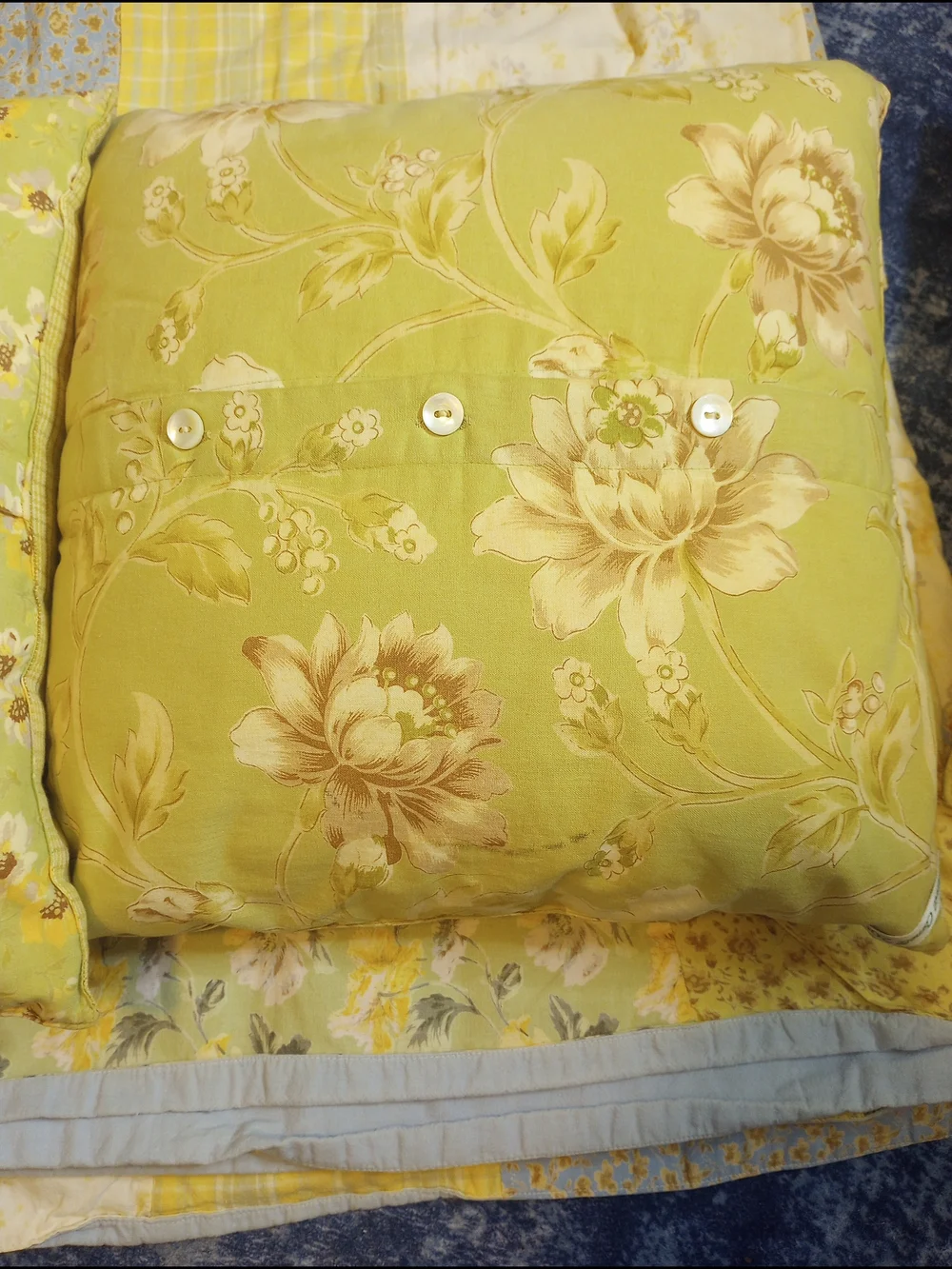April Cornell  2000 Yellow Floral Pillow Shams and Quilted Blanket Vintage